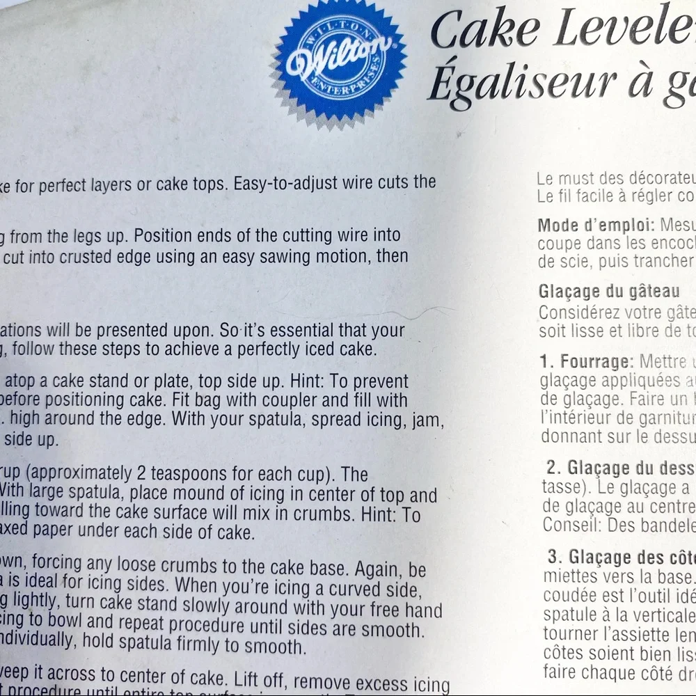 NWOT Wilton Cake Leveler 🍰